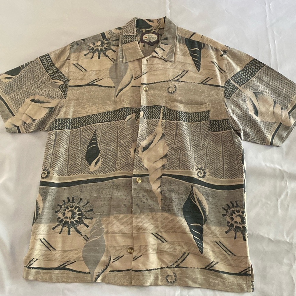 Tommy Bahama Hawaiian Men’s shirt size M